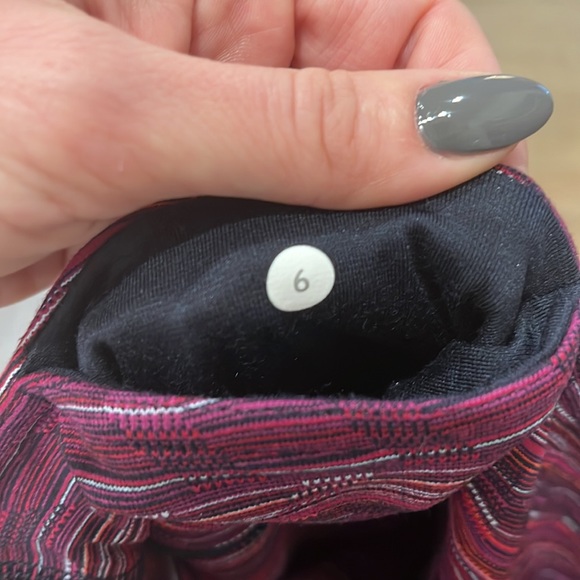 Lululemon tights - Picture 4 of 4